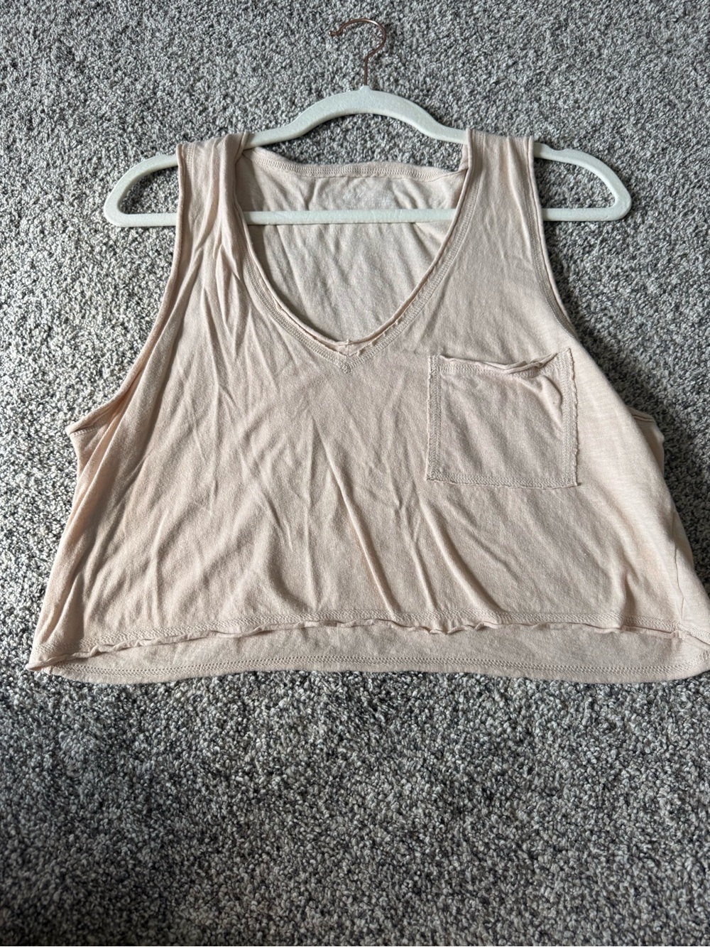 aerie Cropped V-Neck Pocket Tank - Light Blush
